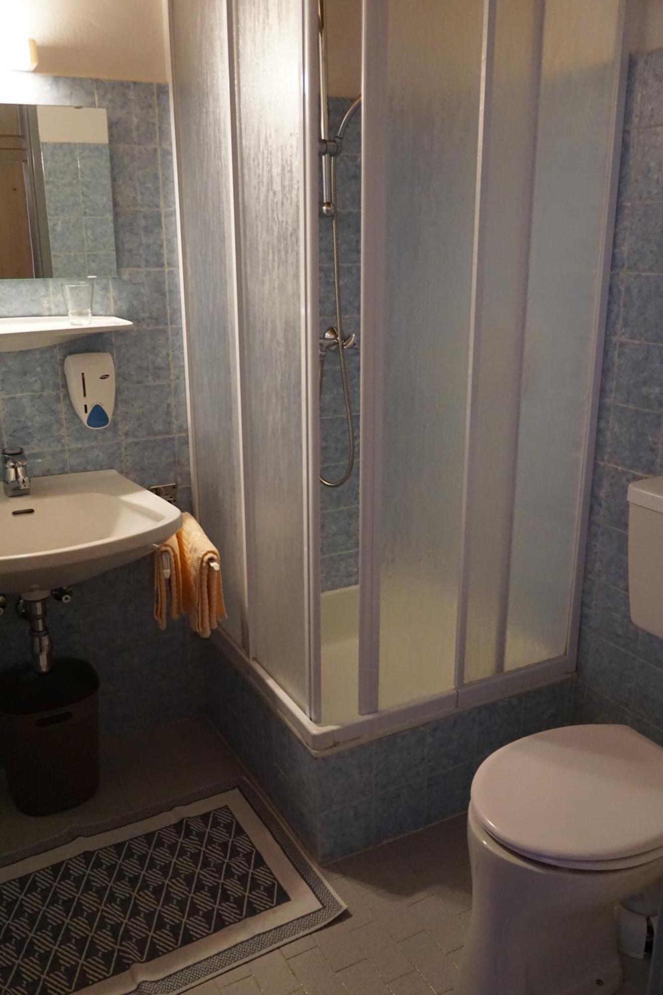 Pension & Ferienwohnung Sonnleiten Gnesau Habitación foto